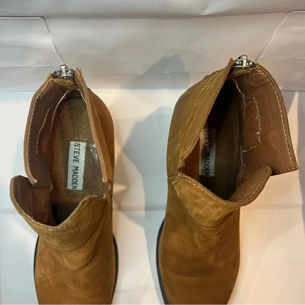 Steve Madden Pawel Heel Cognac Suede Bootie Size 8.5